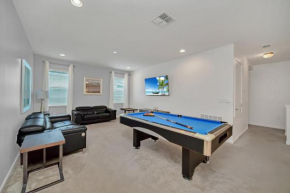 Upstay -Spacious Home w Pool-Hot Tub-BBQ- Sleeps 27